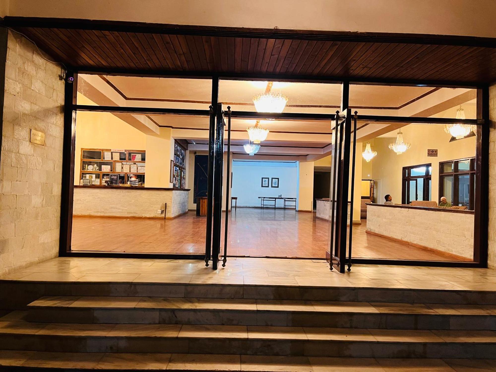 Sagar Heritage Resort, Near Mall Road Manali Manāli Exterior foto