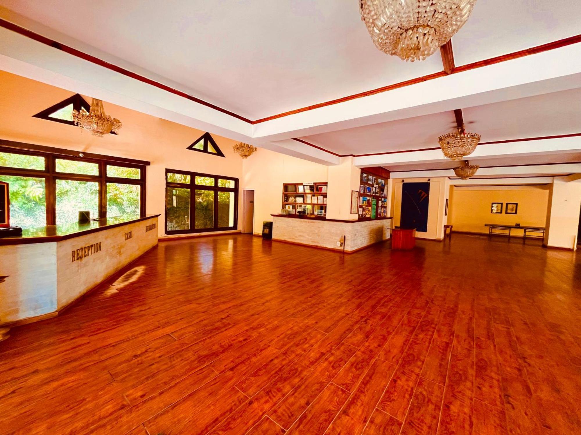 Sagar Heritage Resort, Near Mall Road Manali Manāli Exterior foto