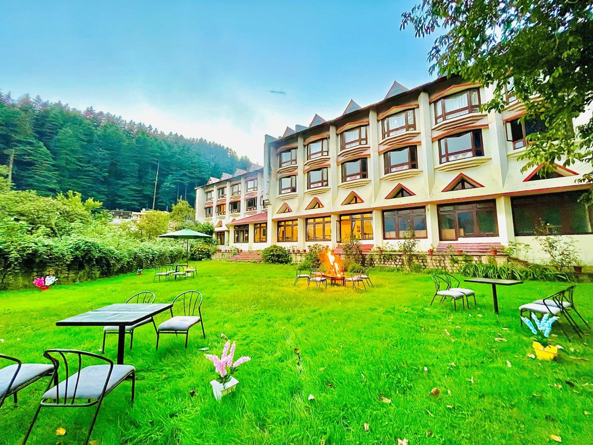 Sagar Heritage Resort, Near Mall Road Manali Manāli Exterior foto